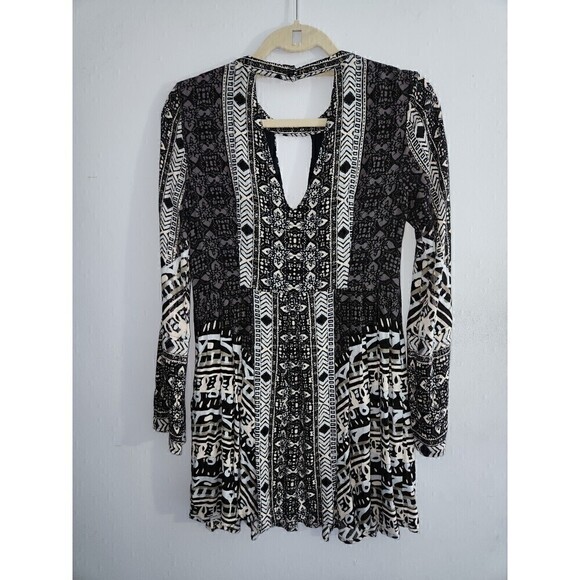 Free People Deep V Keyhole Swingy Tegan Boarder Dress Sz 2 Split Cuffs - Picture 2 of 5